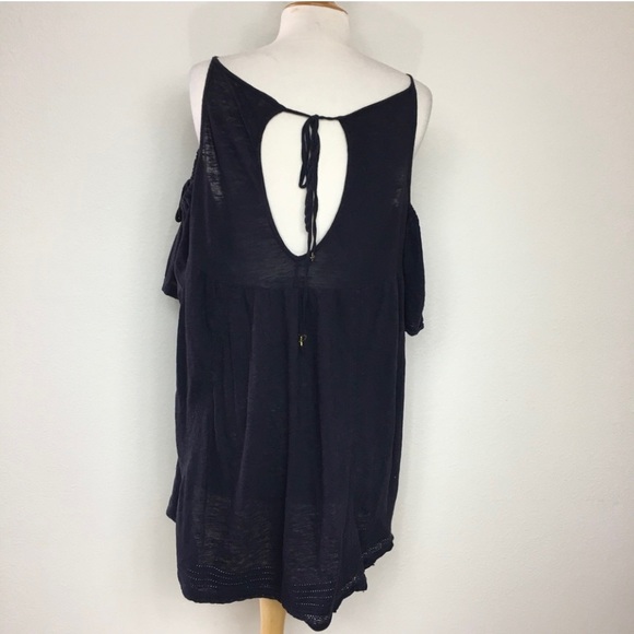 Free People Navy Floral Embroidered Cutout Shoulder Tunic Top Size Large Hippie - Picture 2 of 16